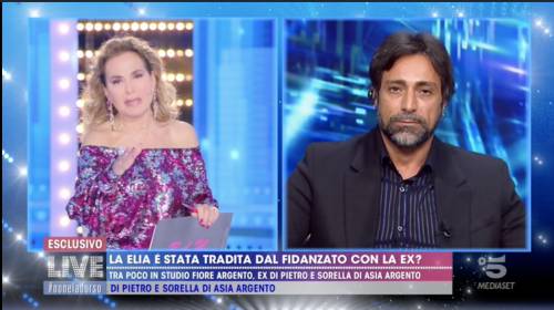 Barbara d’Urso spegne il microfono al fidanzato della Elia